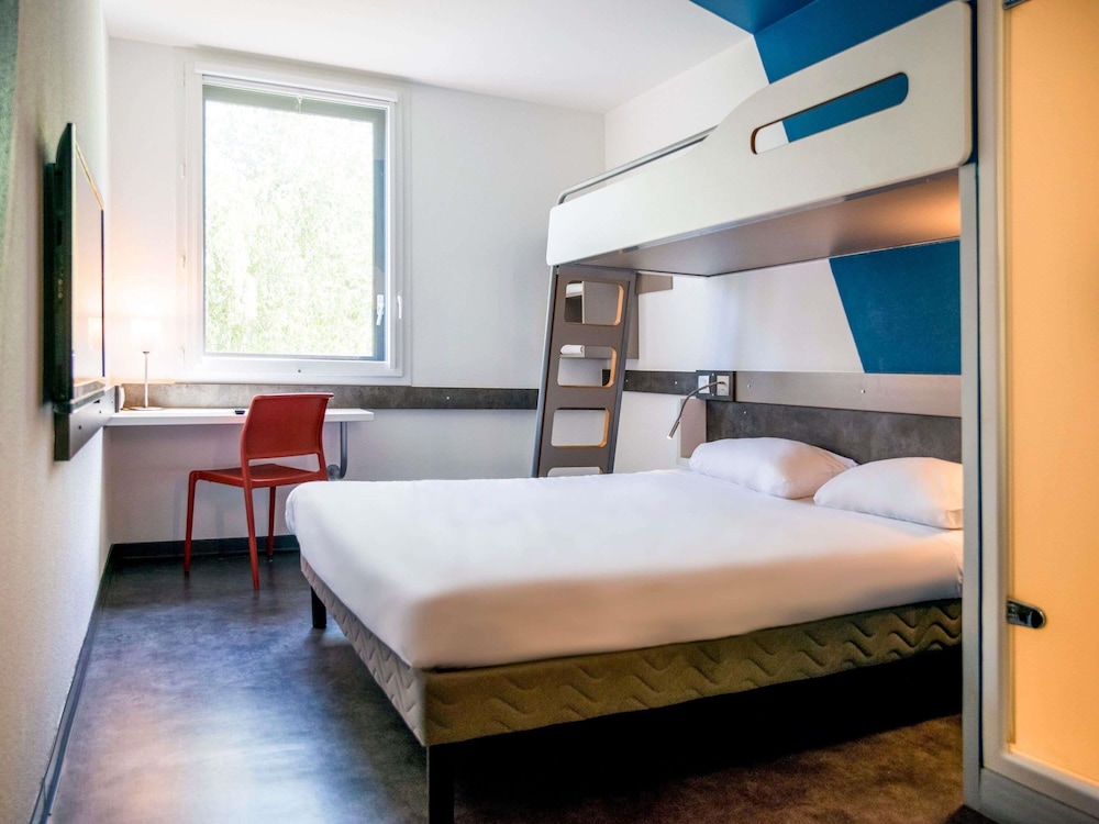 Ibis Budget Archamps Porte De Geneve 27/55