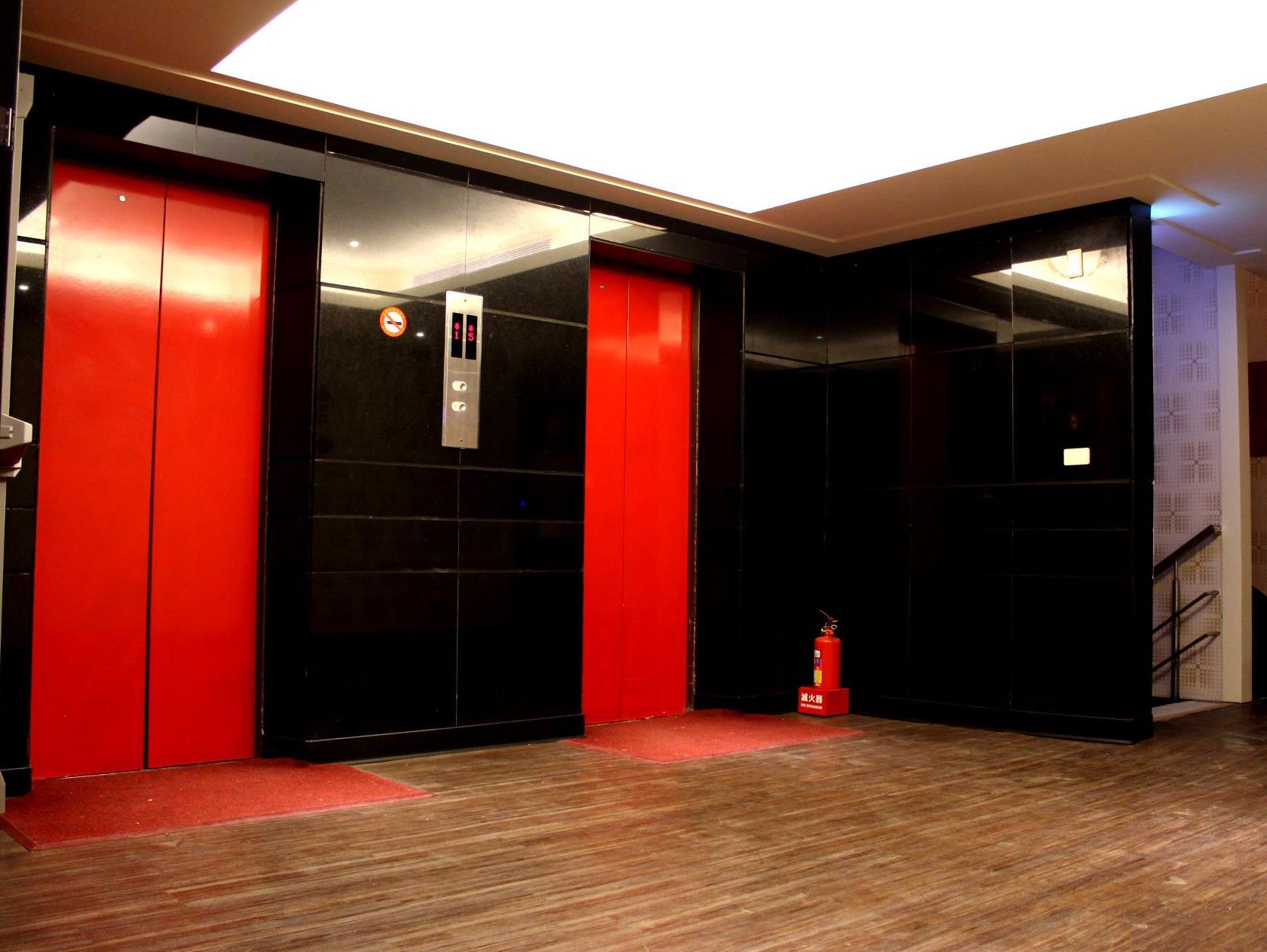 Center Hotel 44/47