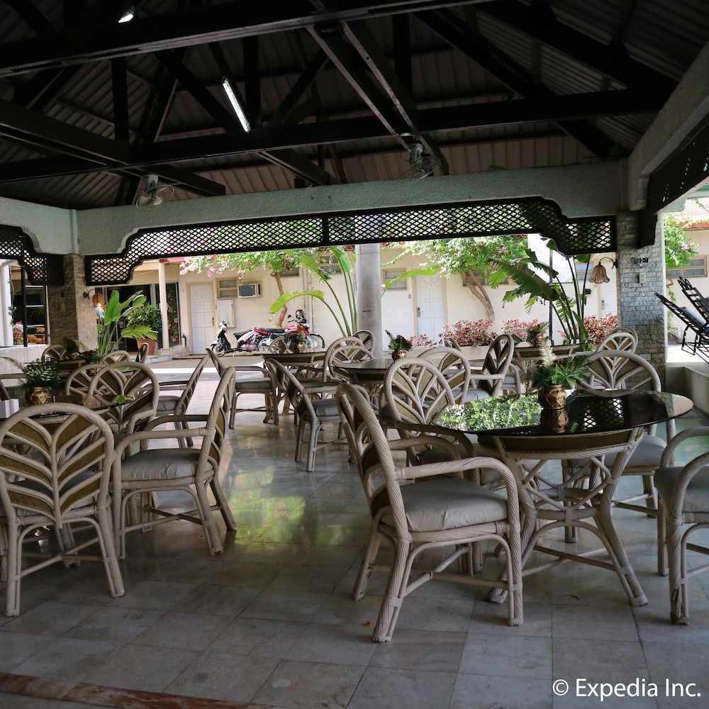 City Of Springs Hotel 25/35