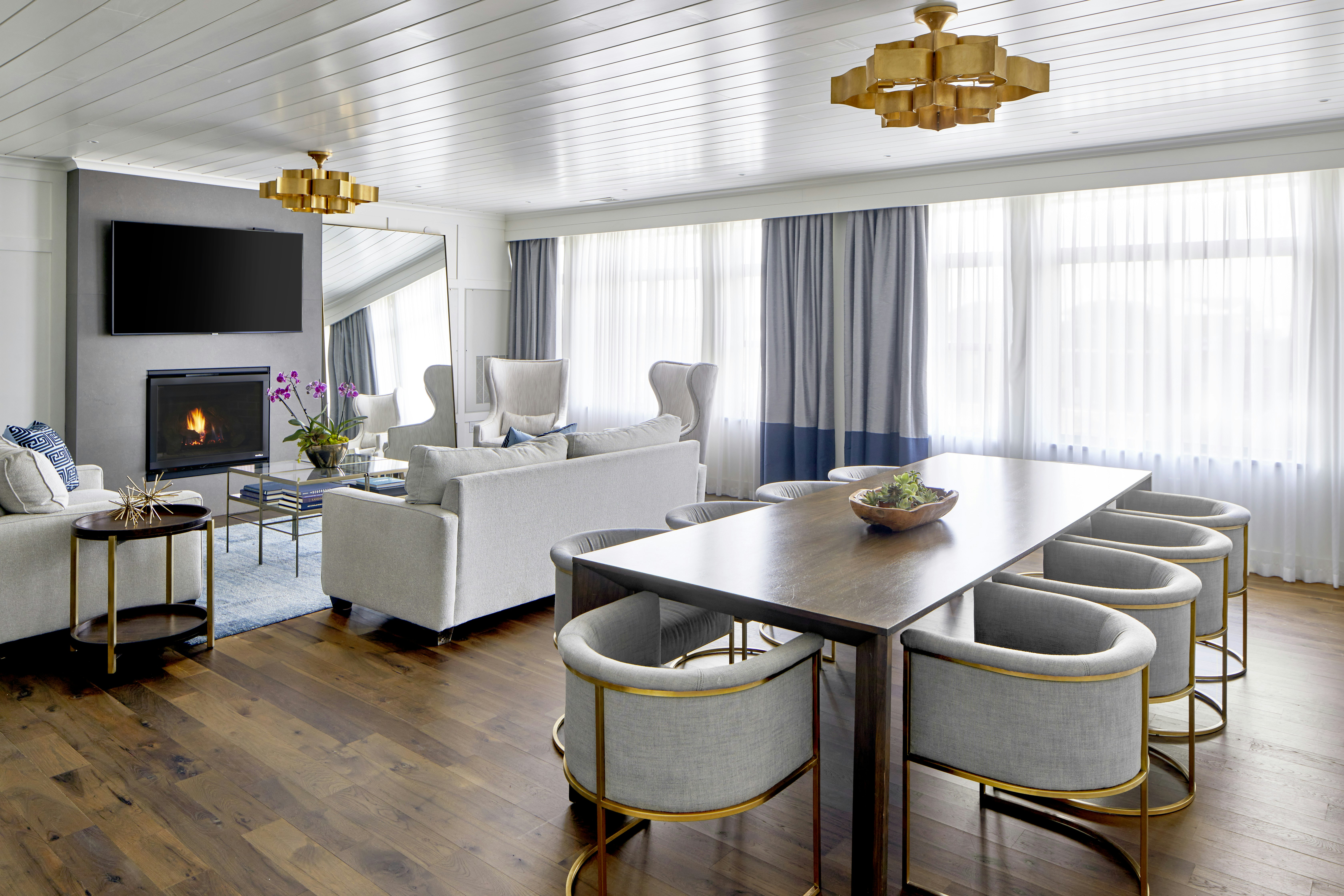 The Hotel Landing 54/57