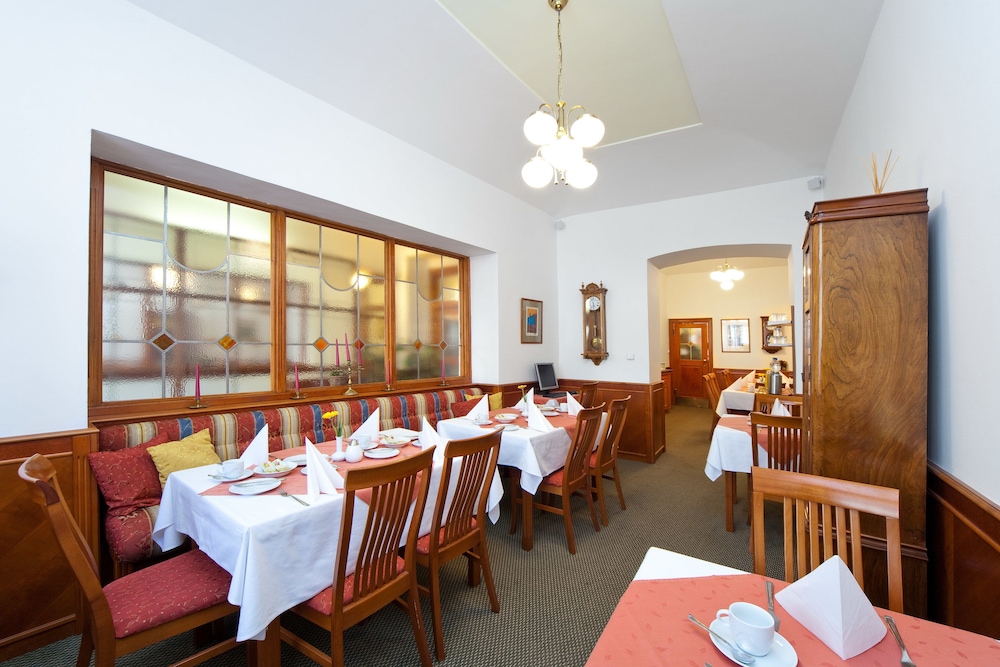 Boutique Hotel 16 40/50