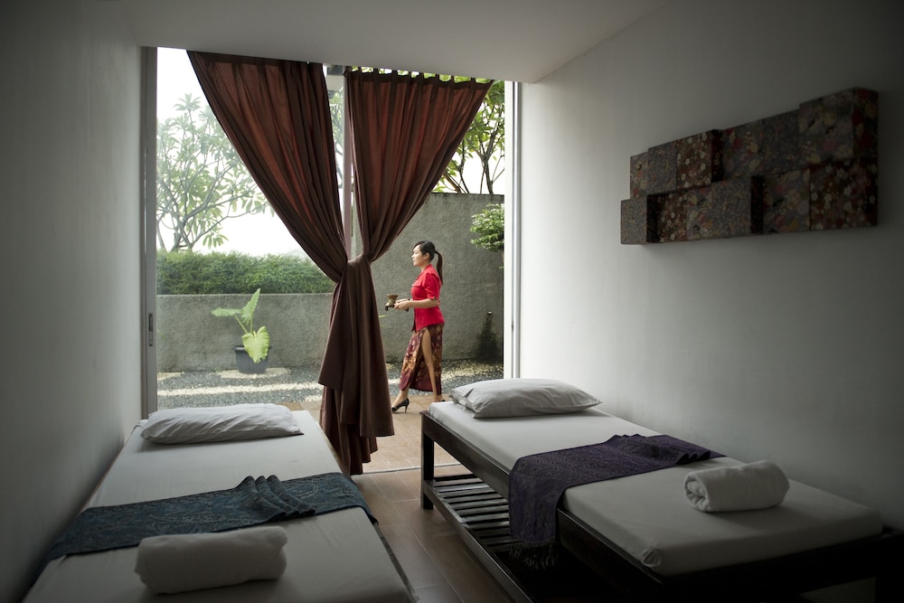 Grand Zuri Jababeka Cikarang 28/68