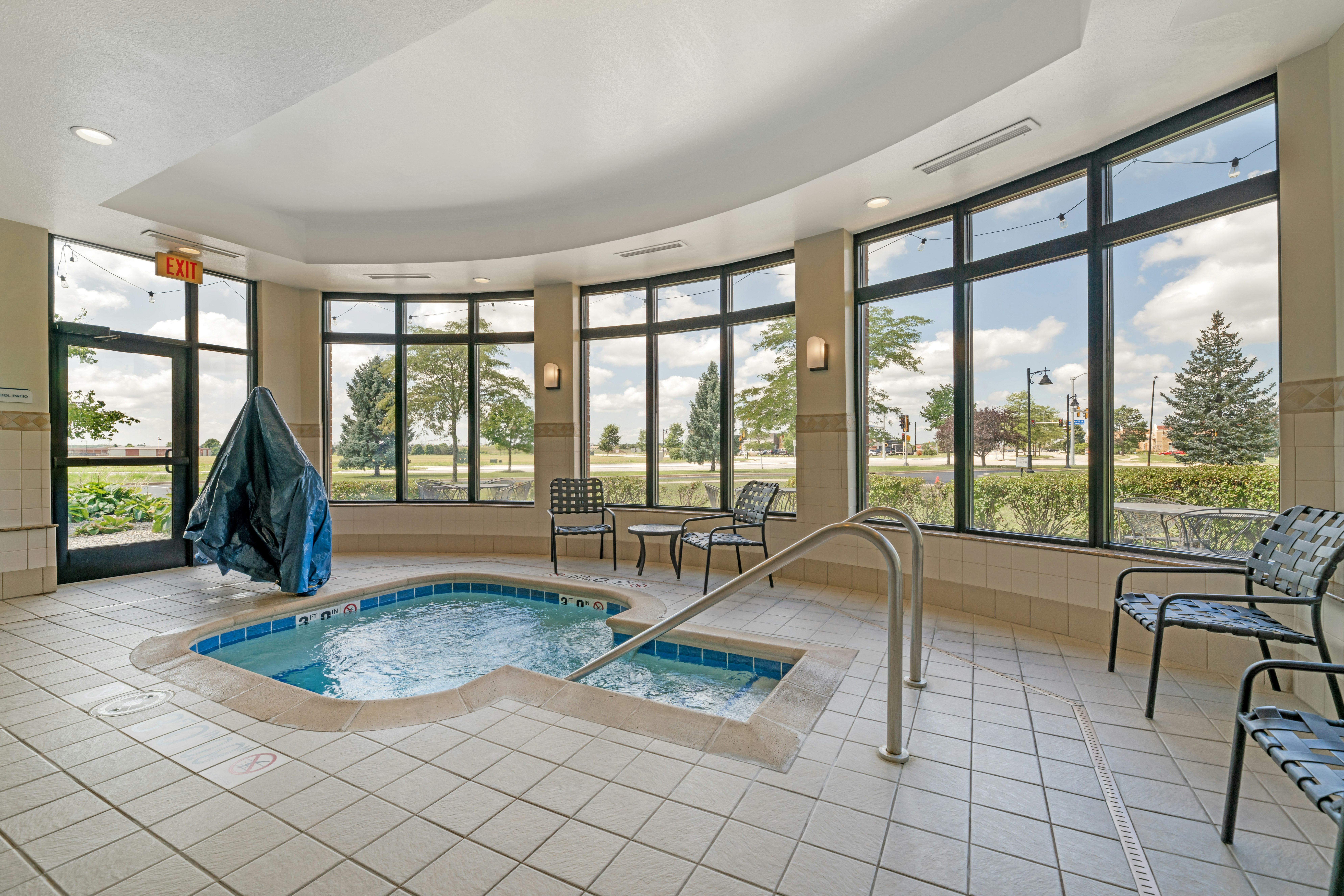 Hilton Garden Inn Oconomowoc 24/74