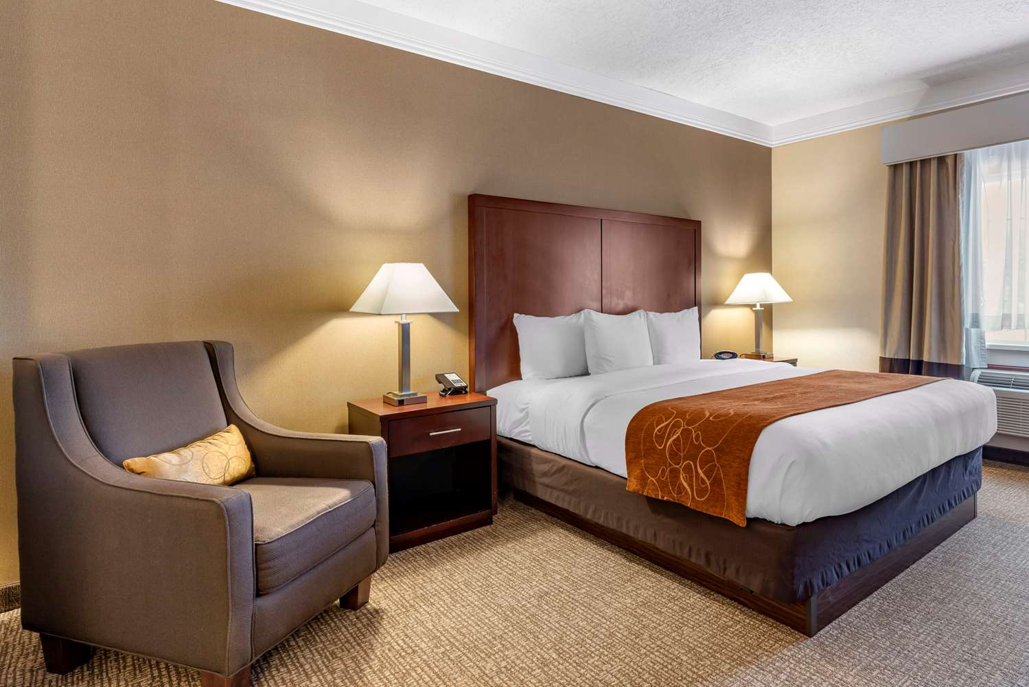 Comfort Suites Linn County Fairground And Expo 8/38