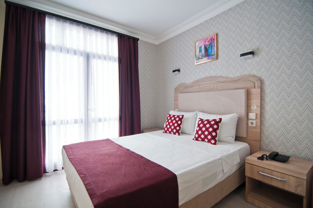 Artefes Hotel 19/70