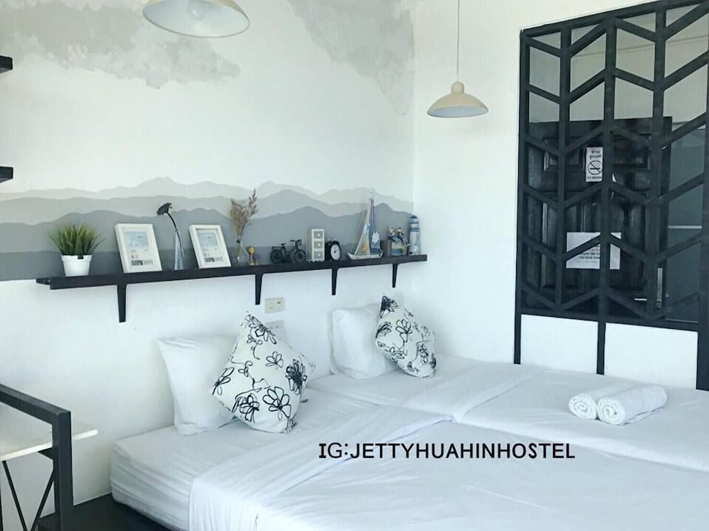 Jetty Huahin Hostel 17/77