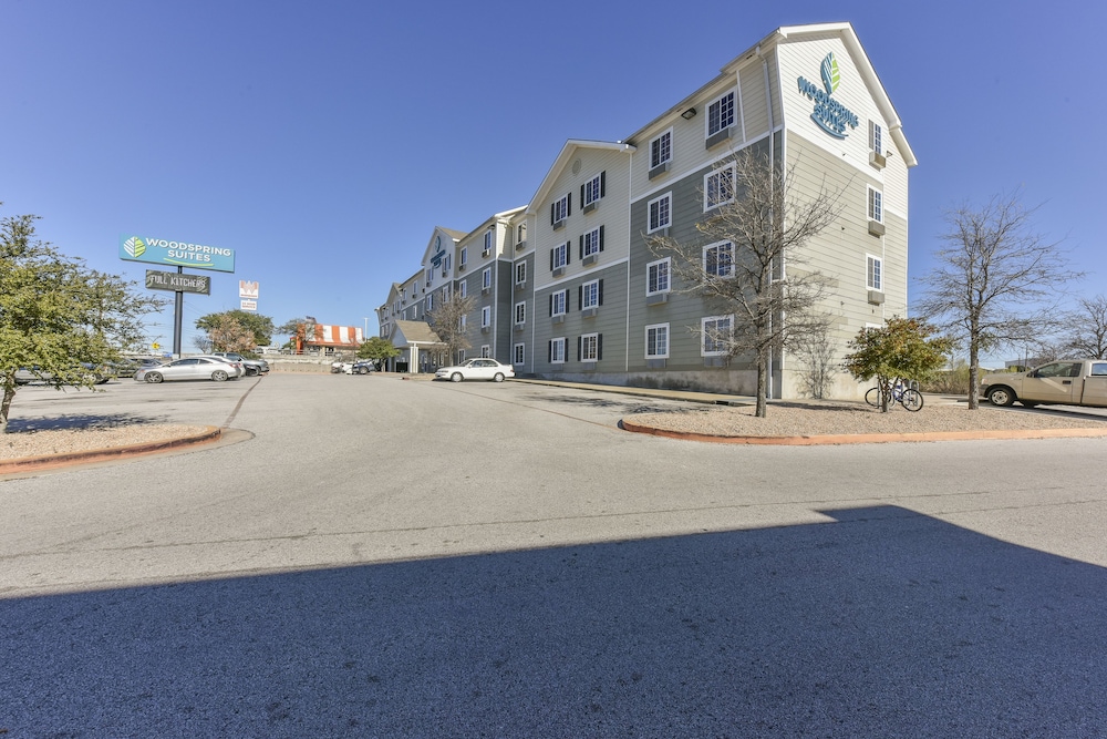 WoodSpring Suites Austin North I-35 23/32