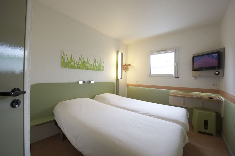 Ibis Budget Pau Est 15/71
