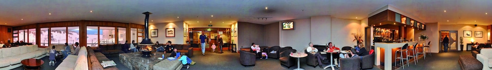 Smiggins Hotel 51/67