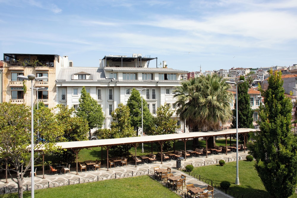 Recital Park Hotel 3/30