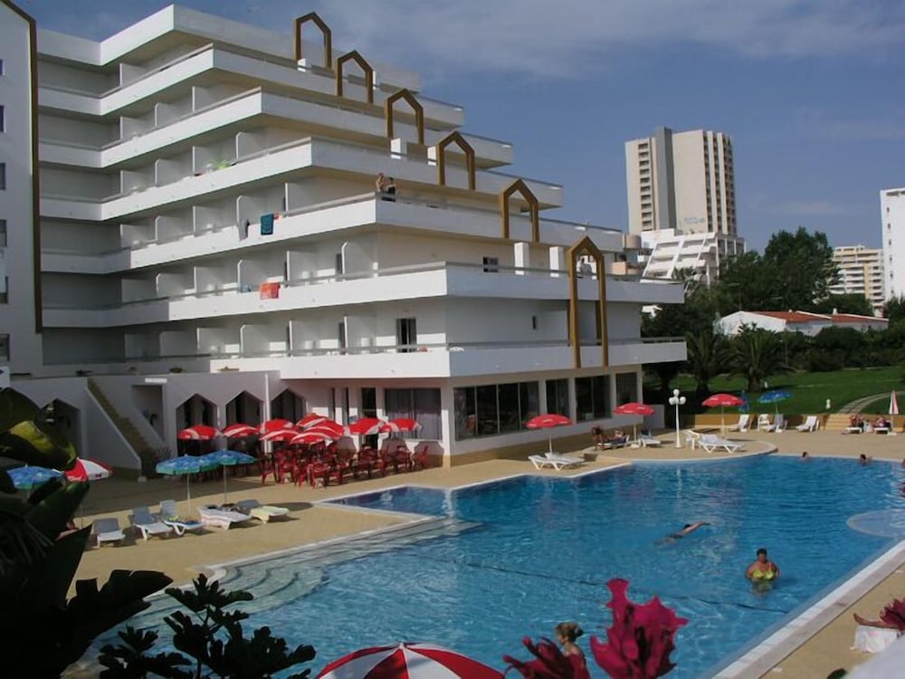 Luar Hotel 7/47