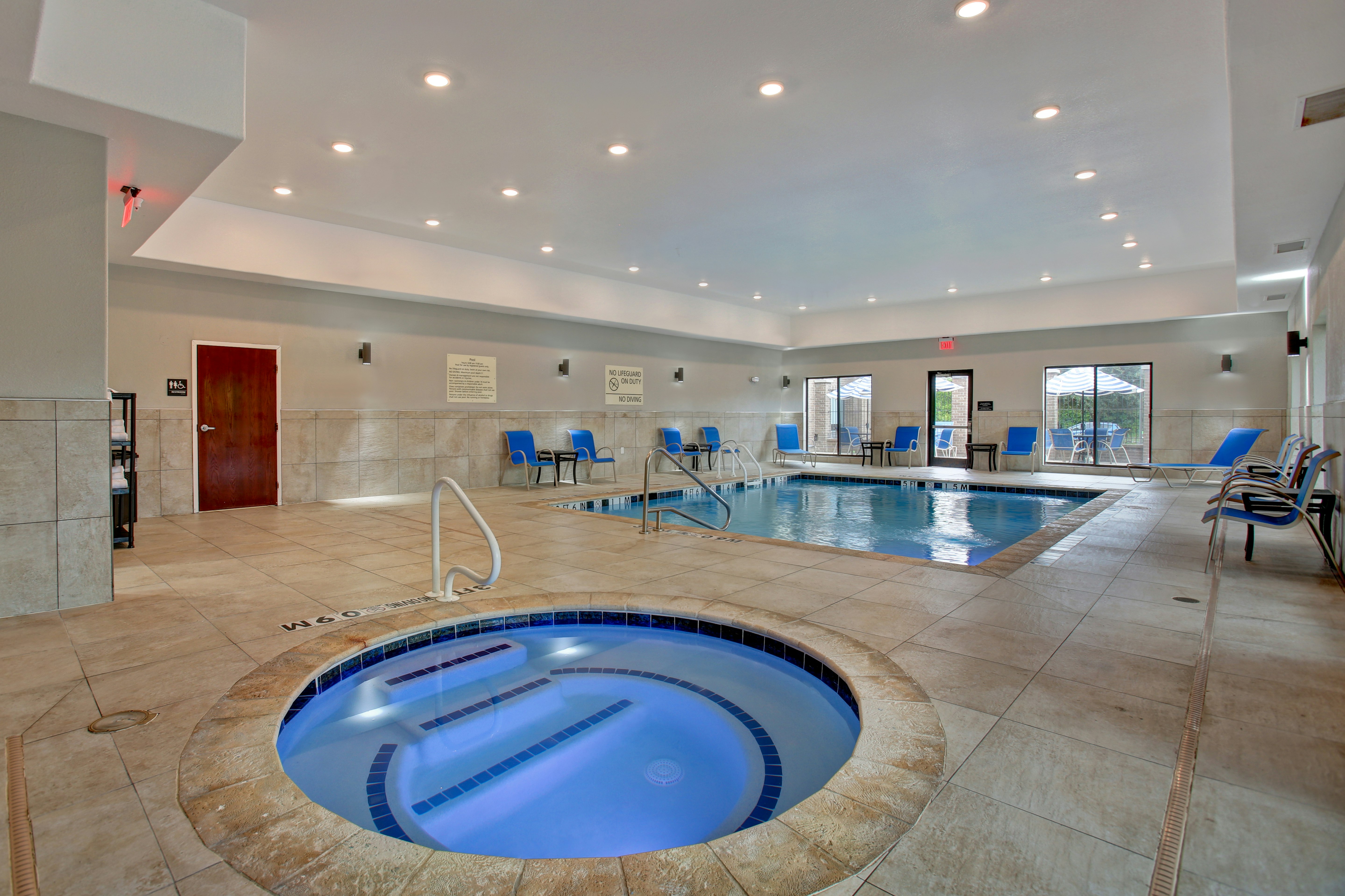 Hampton Inn and Suites Dallas-Desoto 42/57