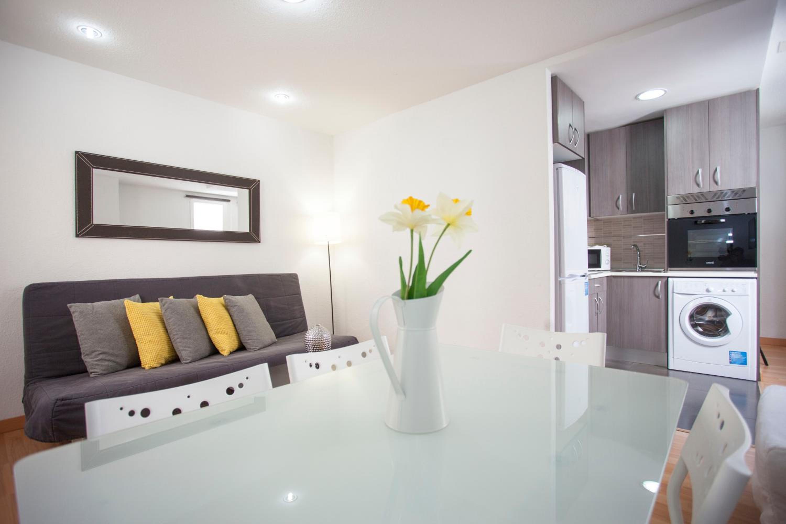 Apartamentos Fuencarral 50 86/100