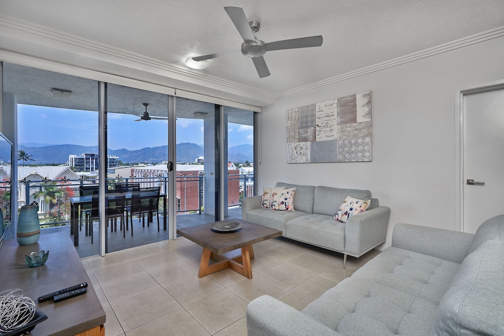 Vision Cairns Apartments 41/72