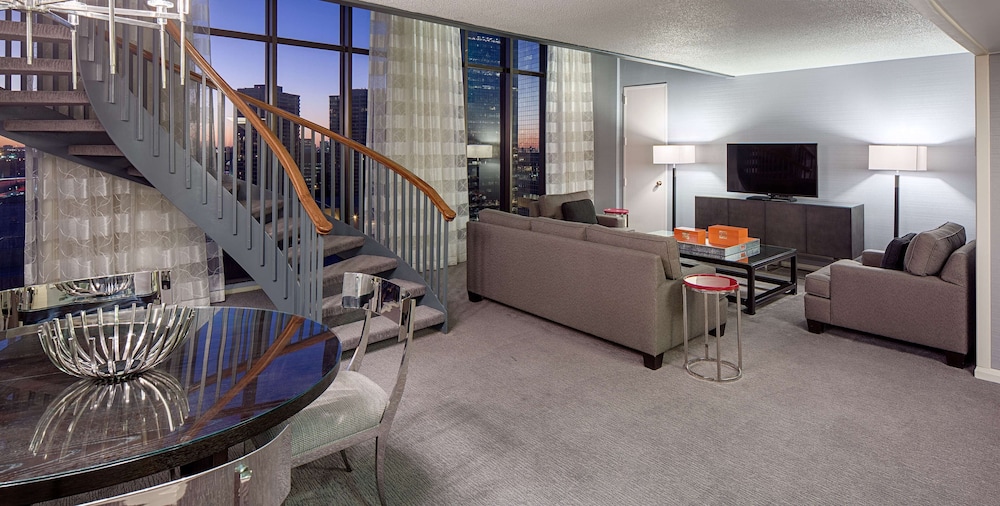 DoubleTree by Hilton Hotel Houston - Greenway Plaza 51/59