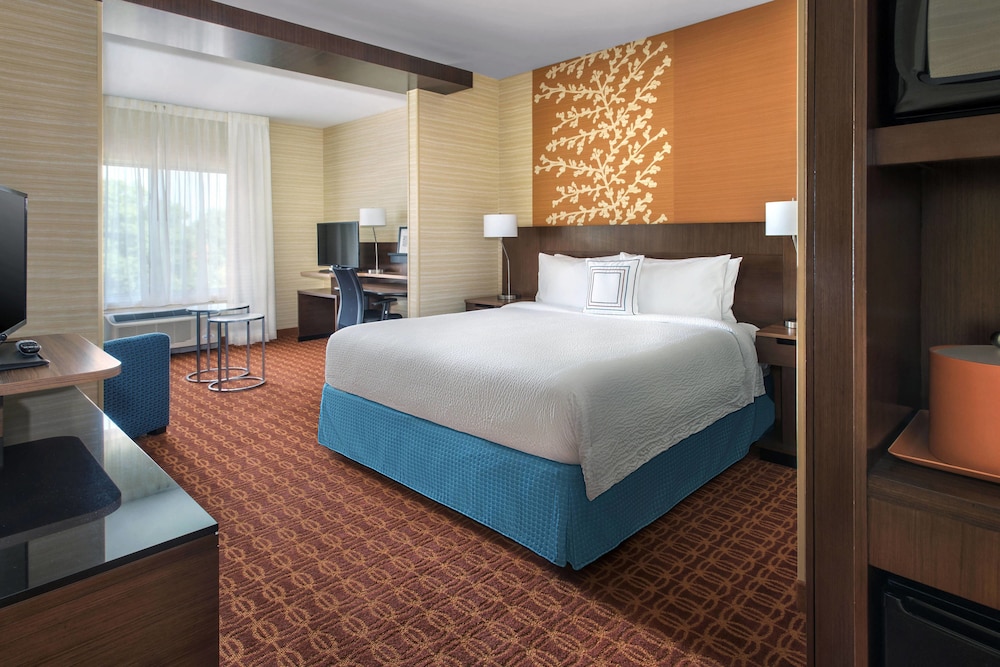 Fairfield Inn Suites Wilmington New Castle 15/45