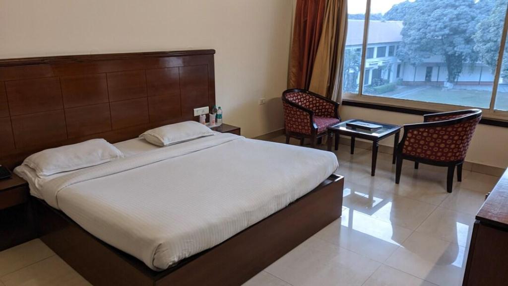 Hotel Sonia, Rudrapur 6/37