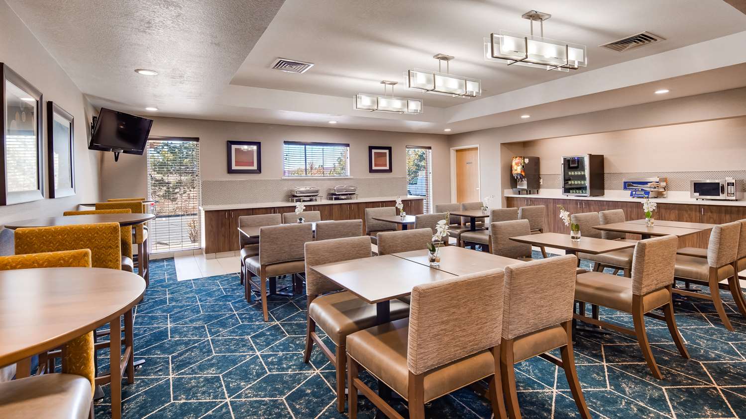 Best Western Plus Gateway Inn & Suites 31/34