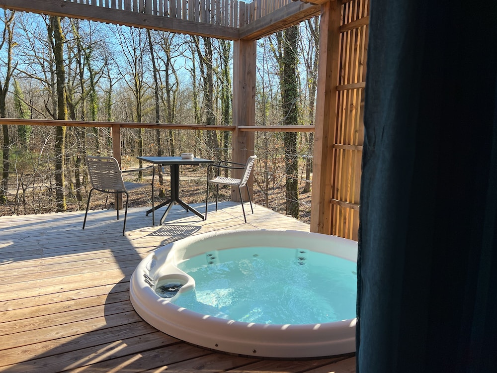 LOIRE VALLEY LODGES - HOTEL 31/50