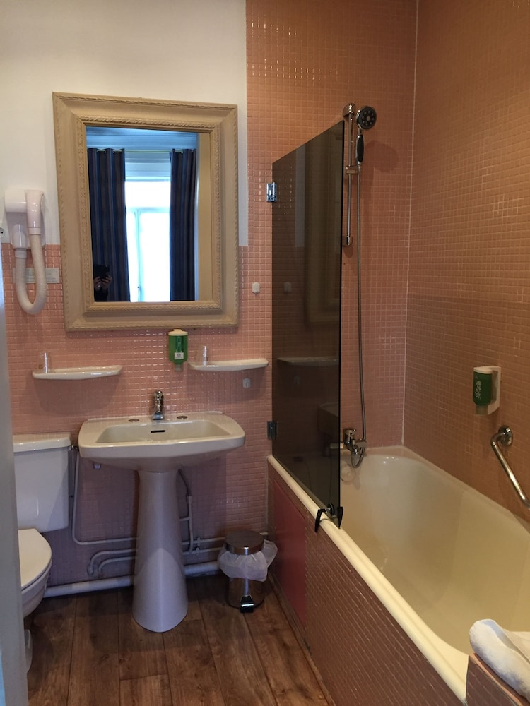 Best Western Grand Hotel de L Univers 58/59