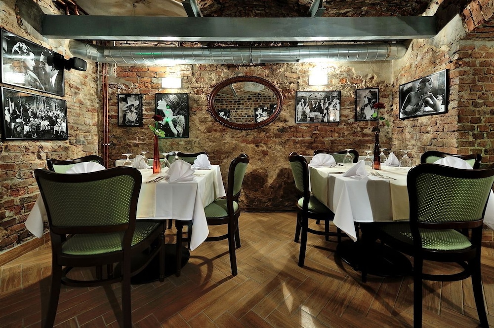 Hotel Centrum Sosnowiec 33/40