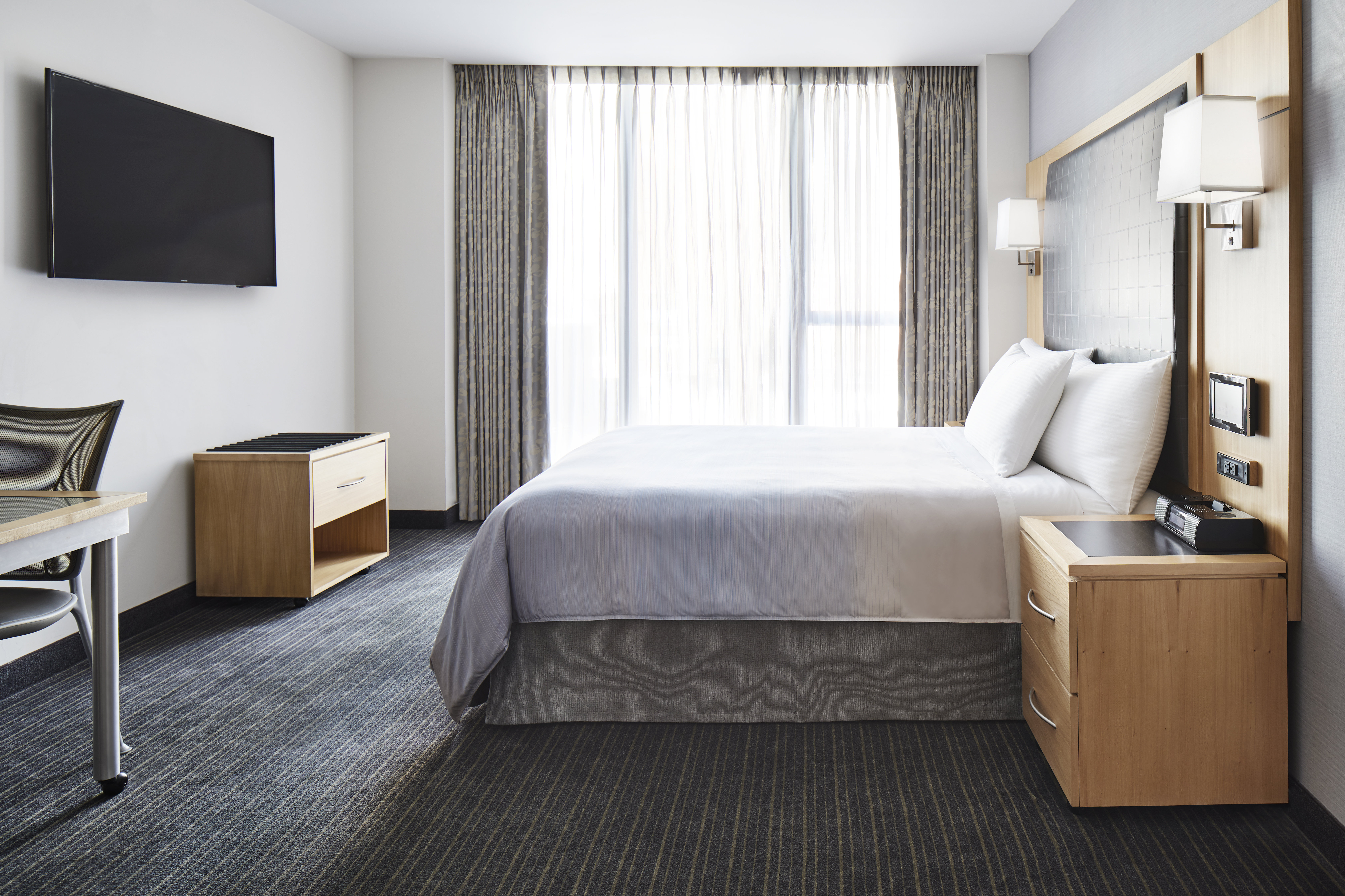 World Center Hotel 4/21