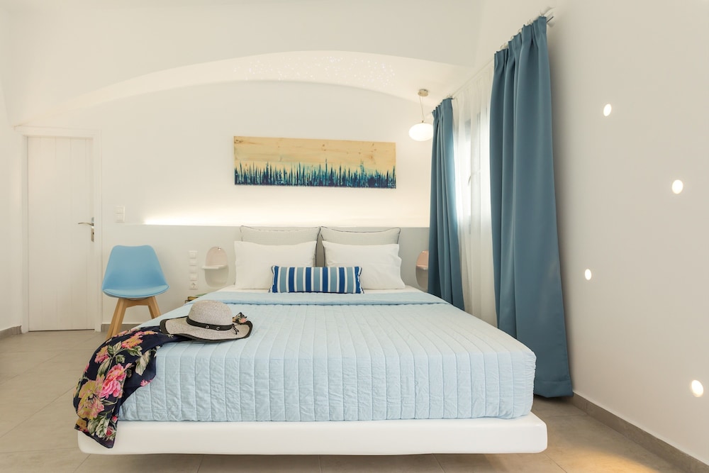 Amera Suites 3/48