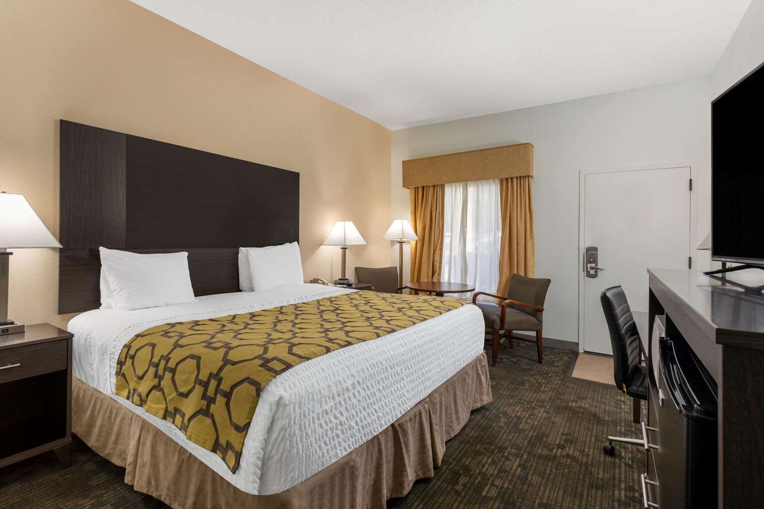 Baymont by Wyndham Tallahassee 14/50