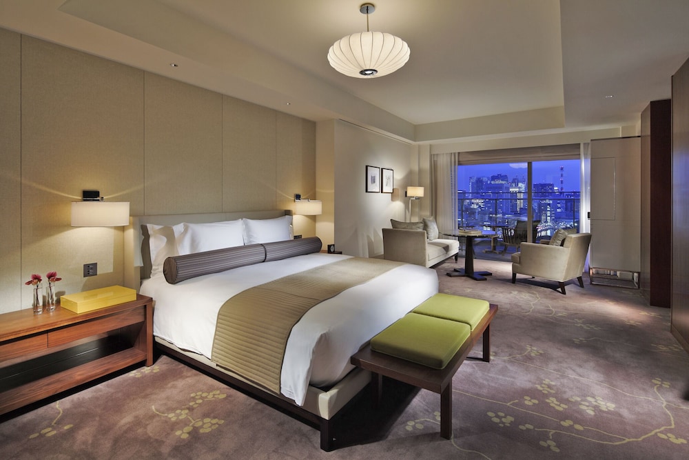 Palace Hotel Tokyo 27/87