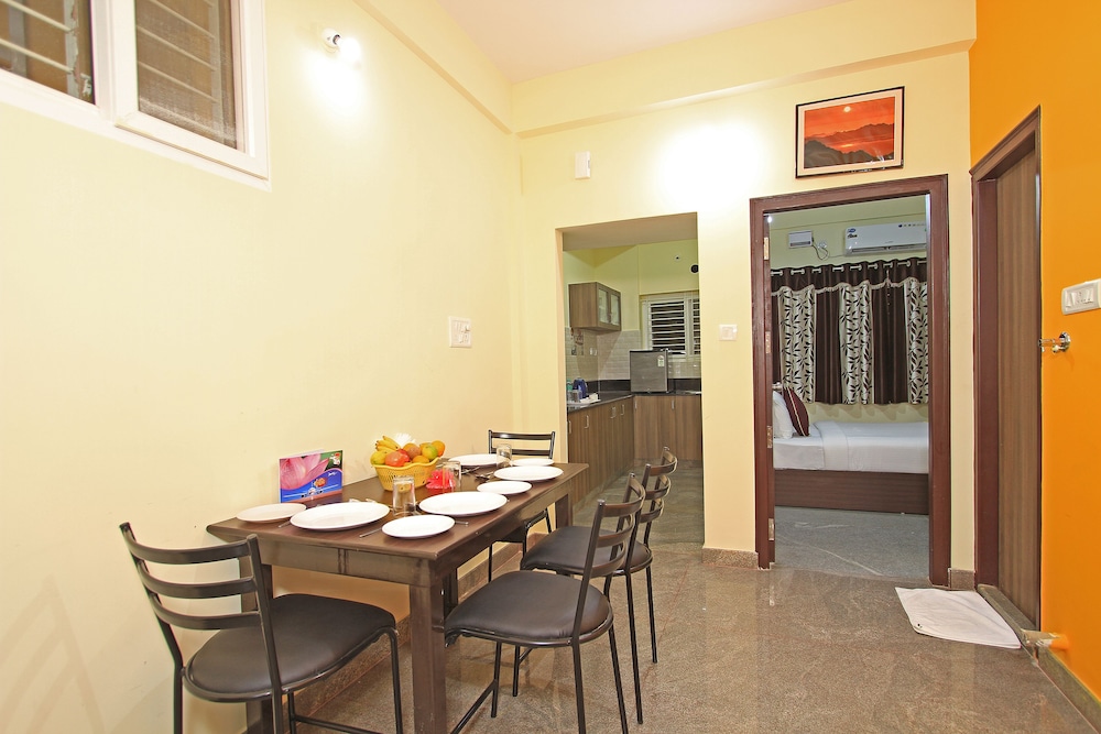 Tranzotel Bangalore Airport Hotel 39/47