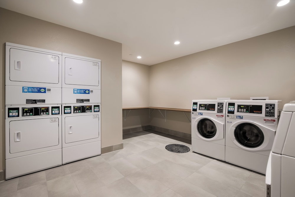 Everhome Suites San Bernardino - Loma Linda 13/59