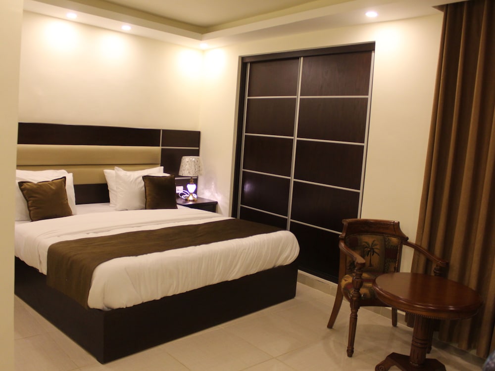Shaqilath Hotel 9/47