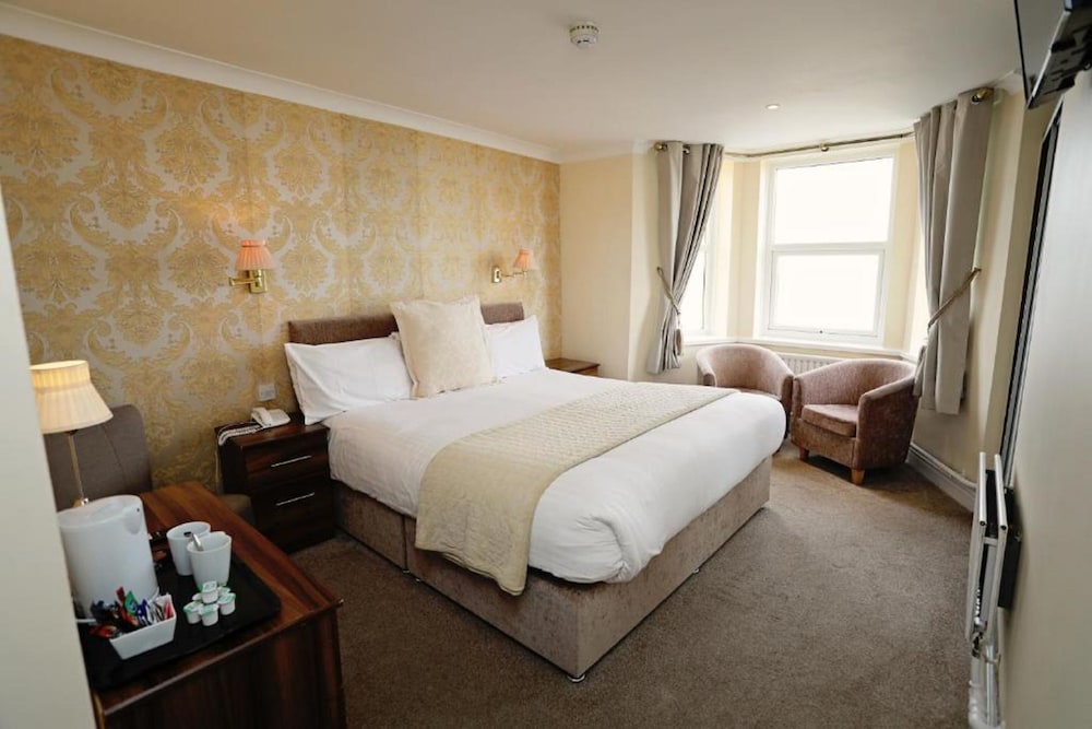 The Beaches Hotel 19/100