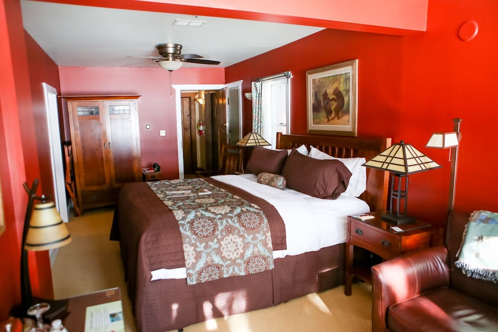 Lake Pointe Inn 9/50