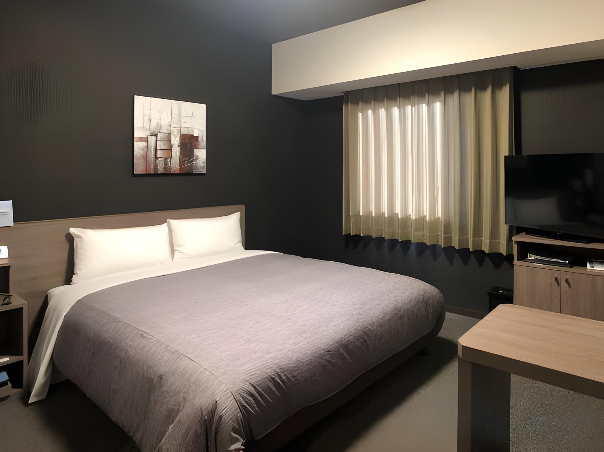 Semi Room, Semi Double Bed, Small, Smoking