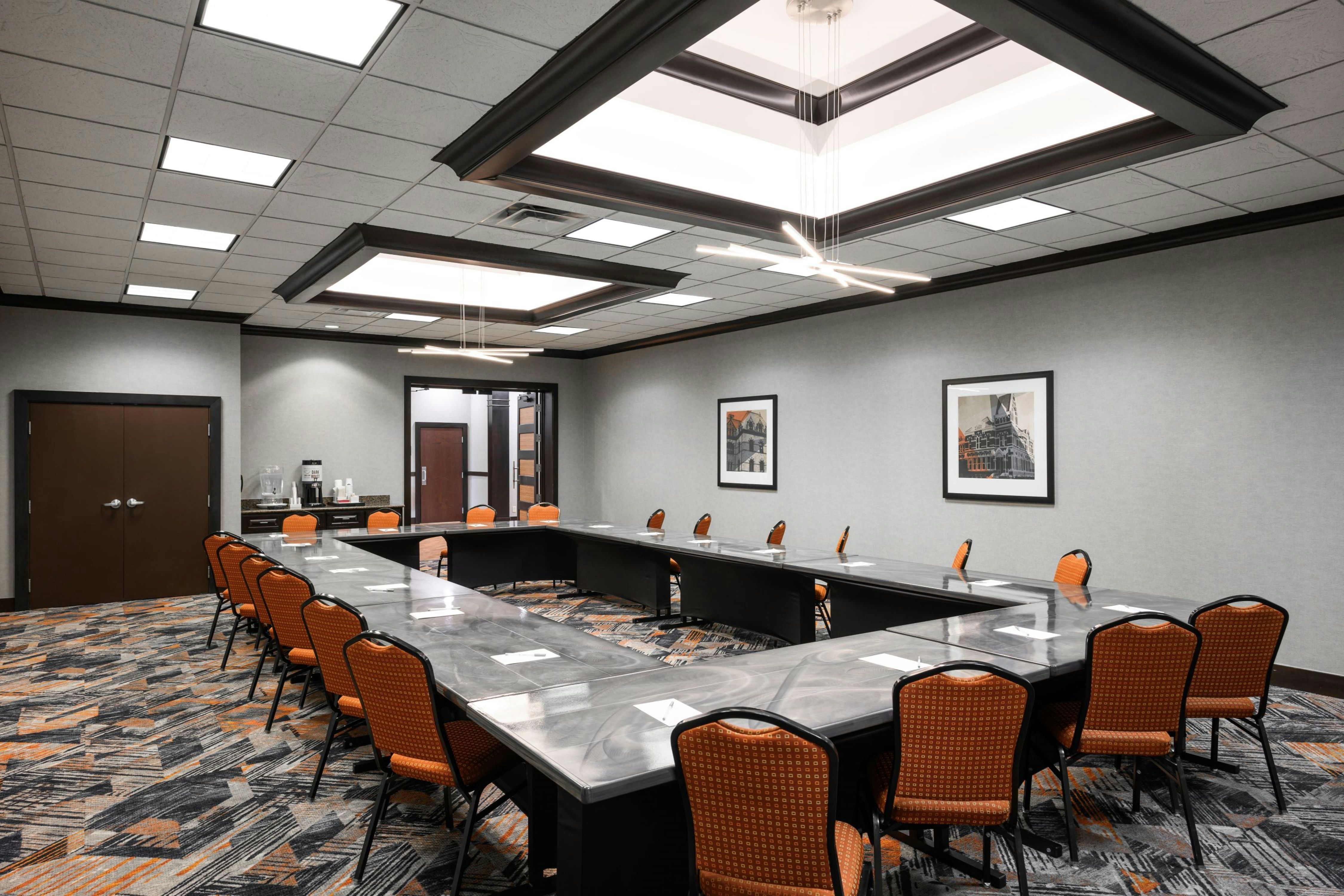 Hampton Inn Evansville Airport 58/70