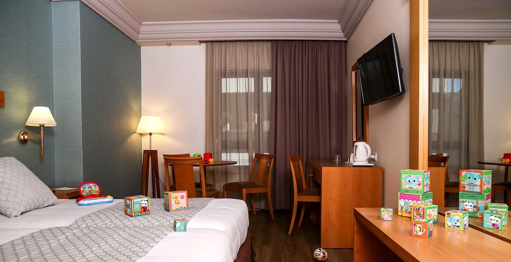 Athens Zafolia Hotel 30/50