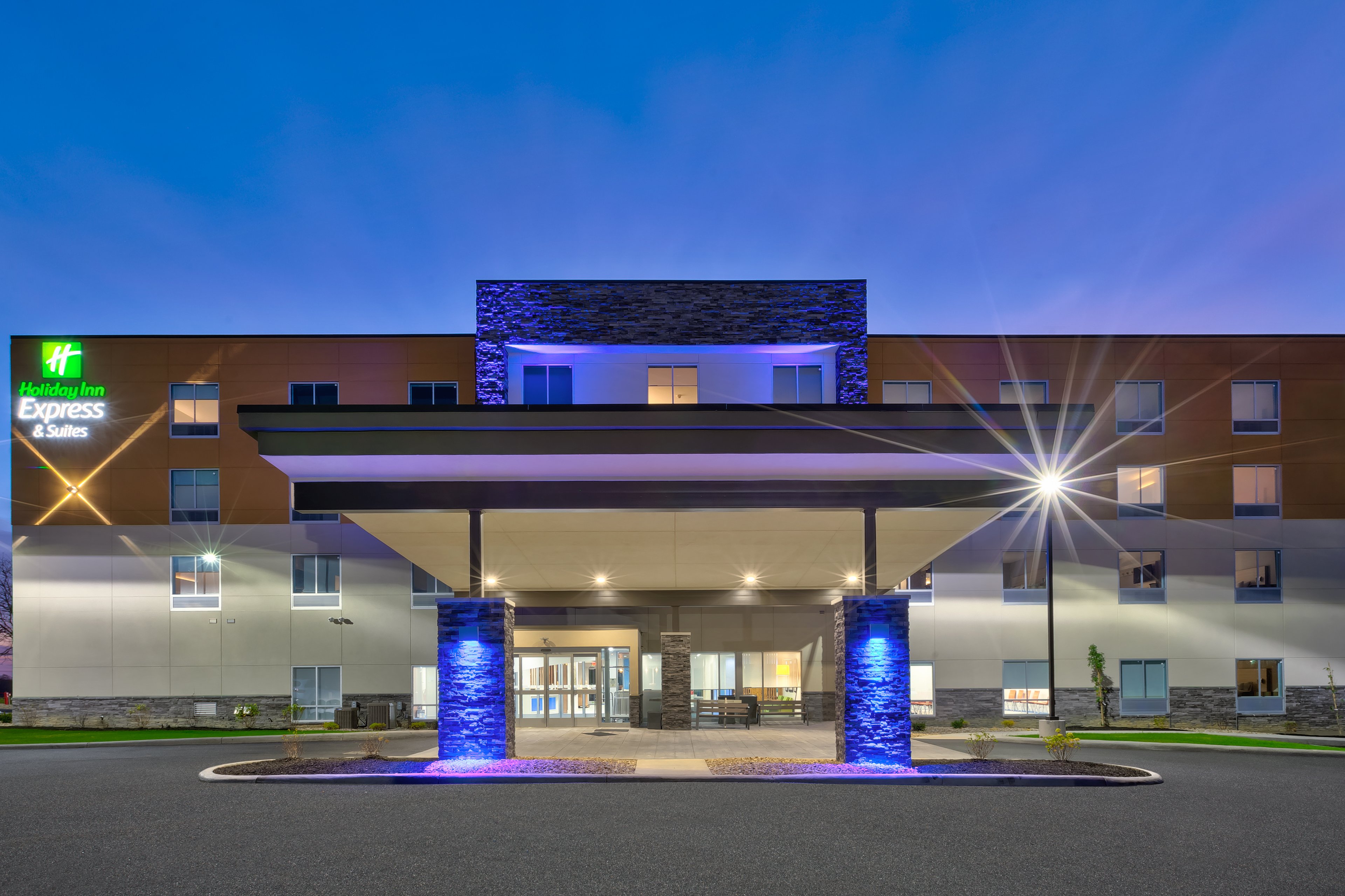 Holiday Inn Express And Suites Wooster 2/47