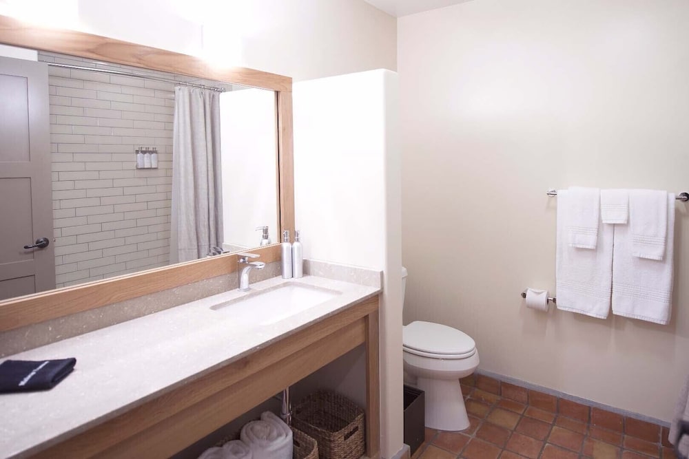 Ojo Santa Fe Spa Resort 97/100