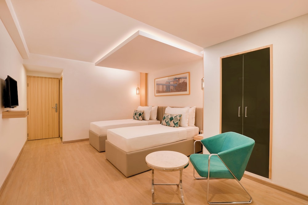 Lemon Tree Hotel, Centre Point, Jamshedpur 21/46