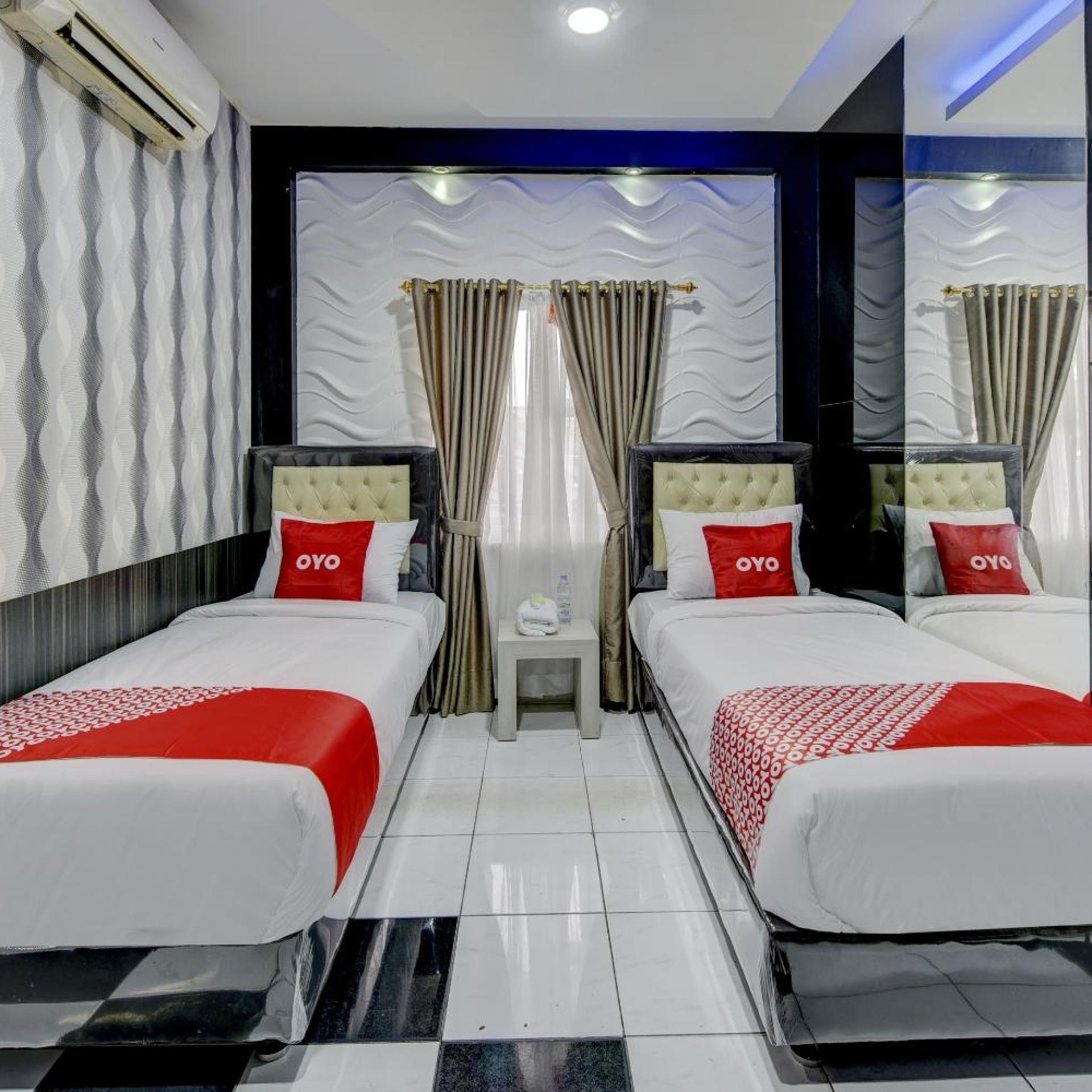 Deluxe, Suite