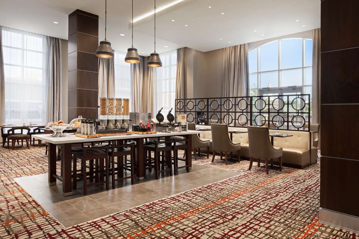 HILTON GARDEN INN CHARLOTTE SOUTHPARK 32/51