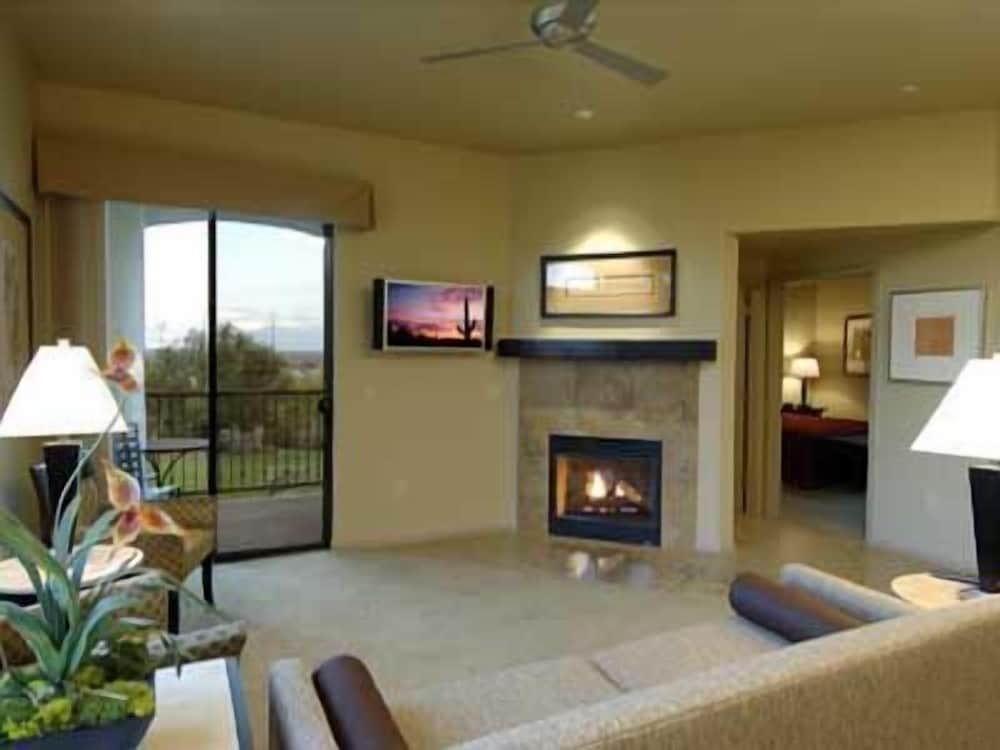 Casitas at Sabino Springs 9/36