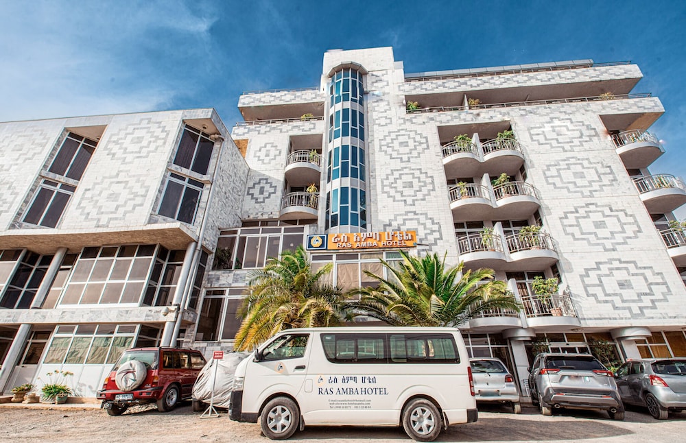 Ras Amba Hotel 40/50