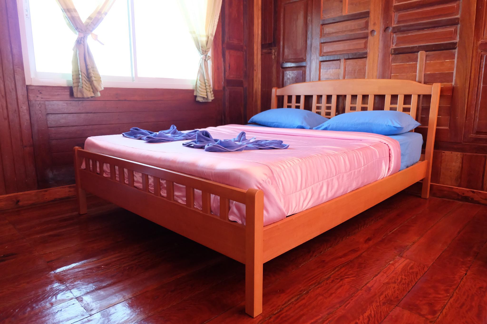 Room, Sea View