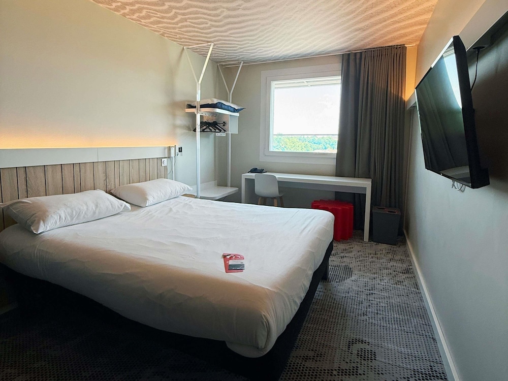 ibis Luxembourg Aeroport 27/74