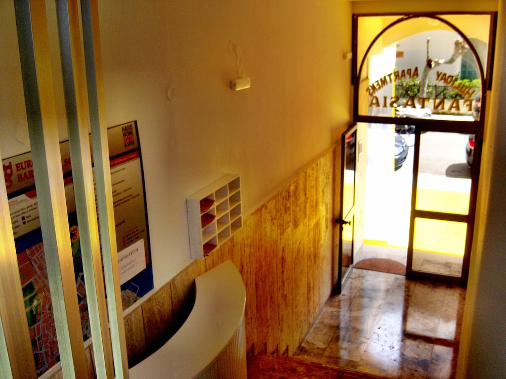 Fantasia Hotel Apartments 22/46