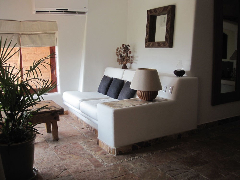 Villa El Ensueno by La Casa Que Canta 19/51