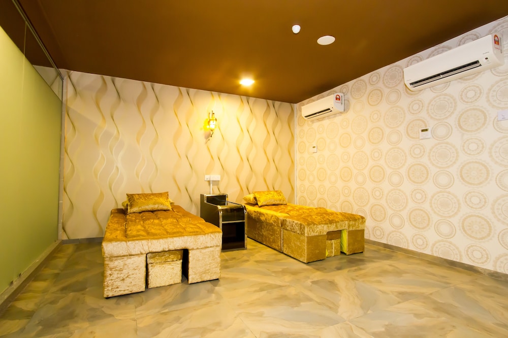 888 Boutique Hotel 46/60