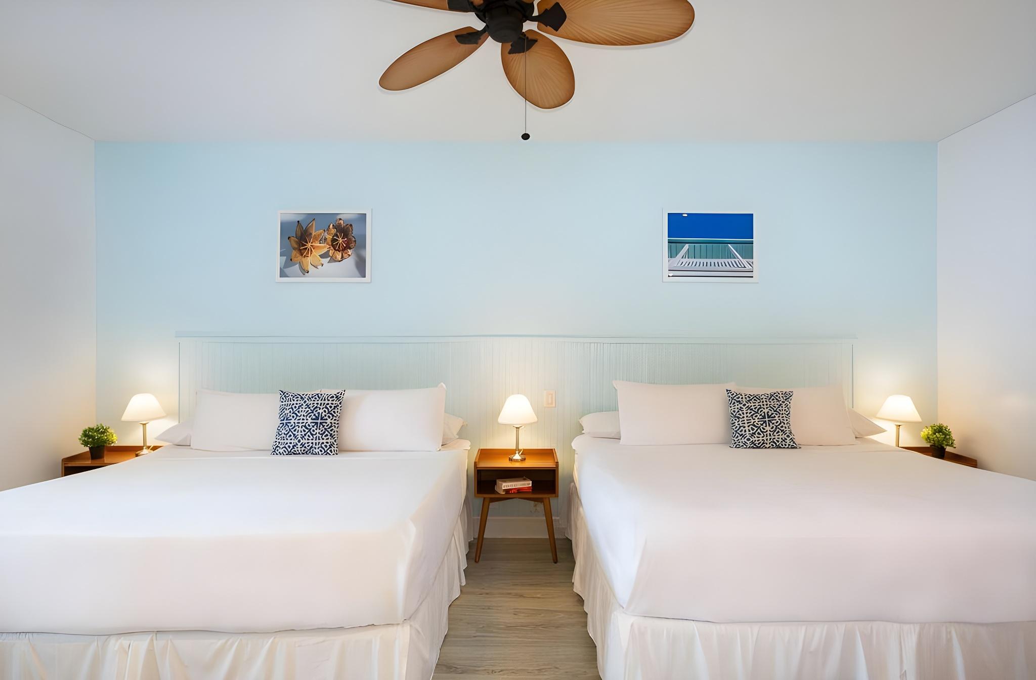 Deluxe, Cabana, King Bed